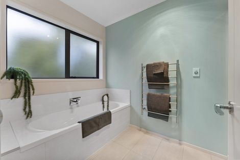 Photo of property in 57 Ainslee Street, Highlands Park, New Plymouth, 4312