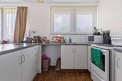 Photo of property in 28 Domett Street, Kawerau, 3127