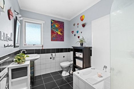 Photo of property in 68 Rogers Road, Bay View, Napier, 4104