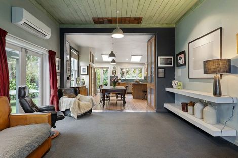 Photo of property in 2 Brittan Terrace, Lyttelton, 8082