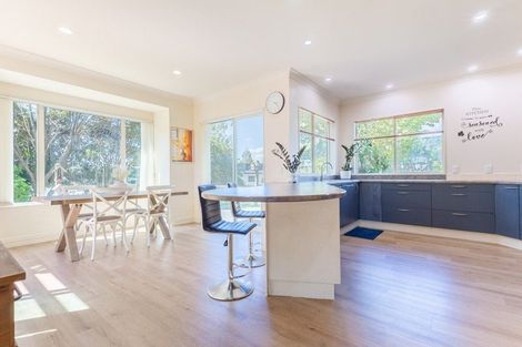 Photo of property in 15 Compass Court, Paraparaumu, 5032