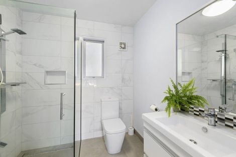 Photo of property in 64 Hewitts Road, Merivale, Christchurch, 8014