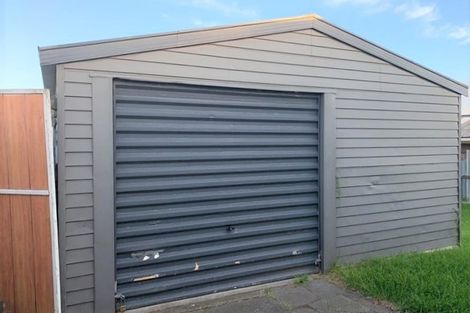 Photo of property in 27 Cross Street, Castlecliff, Whanganui, 4501