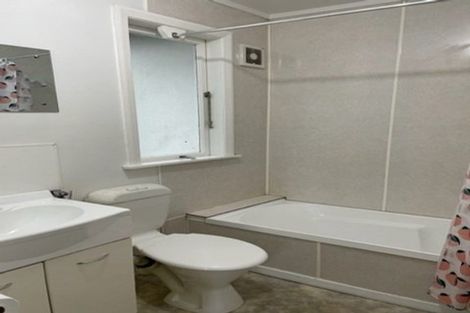 Photo of property in 3/30 Garden Road, Northland, Wellington, 6012