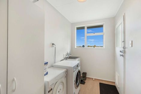 Photo of property in 32 Cascade Crescent, Westbrook, Palmerston North, 4412