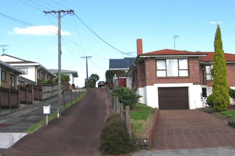 Photo of property in 46 Howard Road, Northcote, Auckland, 0627
