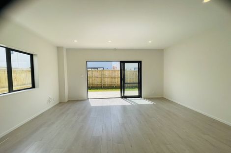 Photo of property in 11 Faithful Drive, Karaka, Papakura, 2113