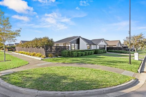 Photo of property in 10 Emma Street, Marshland, Christchurch, 8083