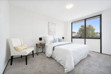 Photo of property in 11 Starforth Place, Henderson, Auckland, 0612