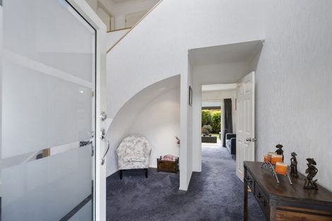 Photo of property in 430 Mangorei Road, Highlands Park, New Plymouth, 4312