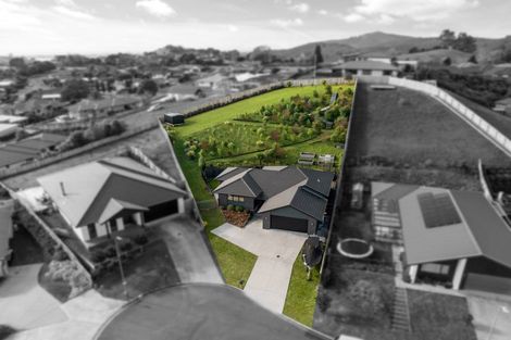 Photo of property in 20 Moira Close, Welcome Bay, Tauranga, 3175