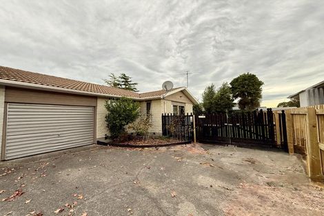 Photo of property in 2/74 Solomon Avenue, Redwood, Christchurch, 8051