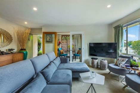 Photo of property in 215 Wairakei Road, Bryndwr, Christchurch, 8053