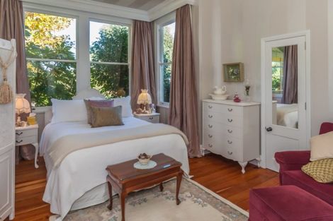 Photo of property in 326 Heatherlea Road East, Levin, 5571