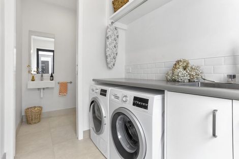 Photo of property in 8 Jack Seabrook Road, Hobsonville, Auckland, 0616