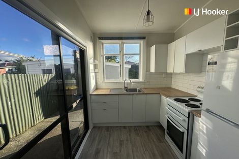 Photo of property in 61 Fitzroy Street, Caversham, Dunedin, 9012