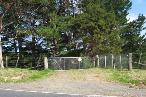 Photo of property in 191 Forest Road, Waiatarua, Auckland, 0612