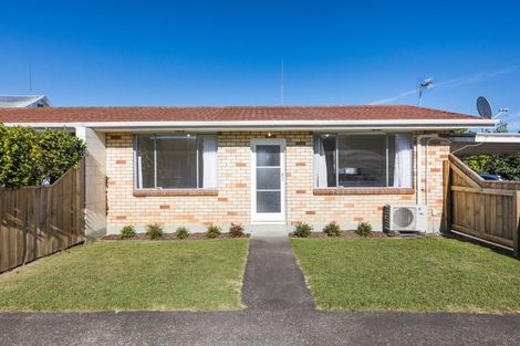 Photo of property in 4/120 Featherston Street, Palmerston North, 4410
