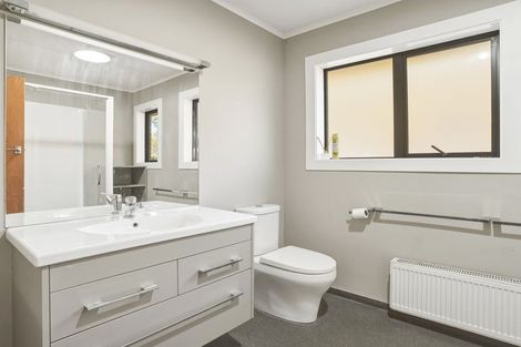 Photo of property in 54 Wilson Road, Balclutha, 9230