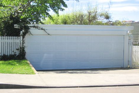 Photo of property in 4 Woodmancote Road, Khandallah, Wellington, 6035