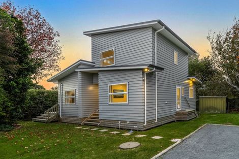 Photo of property in 46 Nimmo Avenue West, Waikanae, 5036