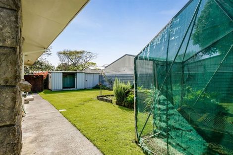 Photo of property in 240 Waihi Road, Hawera, 4610