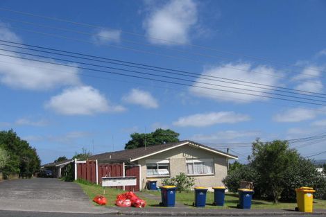 Photo of property in 2/96a Birkdale Road, Birkdale, Auckland, 0626