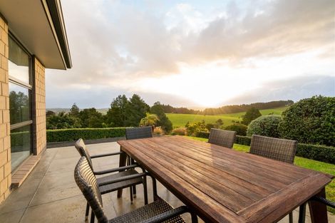 Photo of property in 42c Kaipara View Road, Helensville, 0875