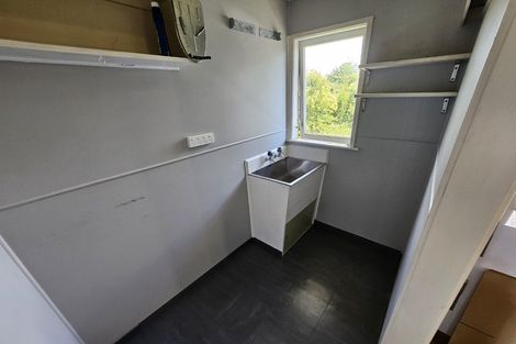 Photo of property in 30 Hatherlow Street, Glenfield, Auckland, 0629