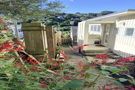 Photo of property in 73b Airlie Road, Plimmerton, Porirua, 5026