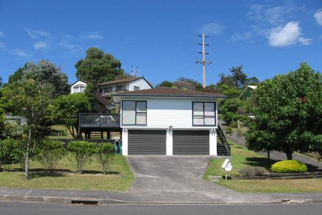 Photo of property in 35 Santiago Crescent, Unsworth Heights, Auckland, 0632