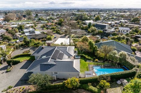 Photo of property in 21 Busby Hill, Havelock North, 4130