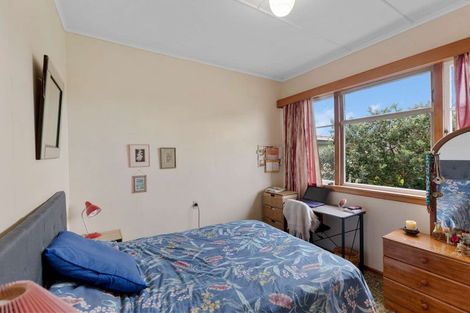 Photo of property in 5 Gloag Street, Waverley, 4510