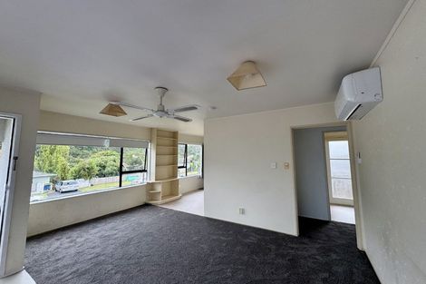 Photo of property in 1/125 Lynn Road, Bayview, Auckland, 0629