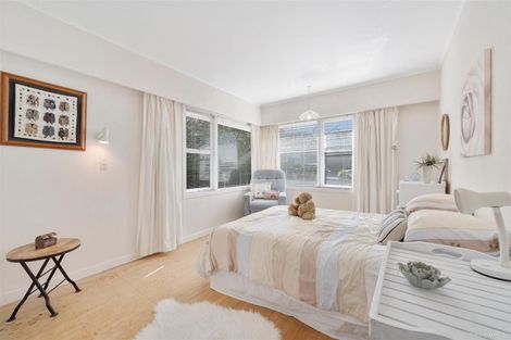 Photo of property in 3 Speedy Crescent, Hillcrest, Auckland, 0627