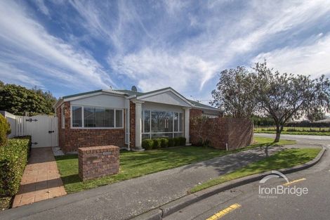 Photo of property in 2 Brookford Place, Westmorland, Christchurch, 8025
