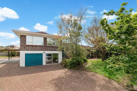 Photo of property in 21 Priestley Drive, Bucklands Beach, Auckland, 2014