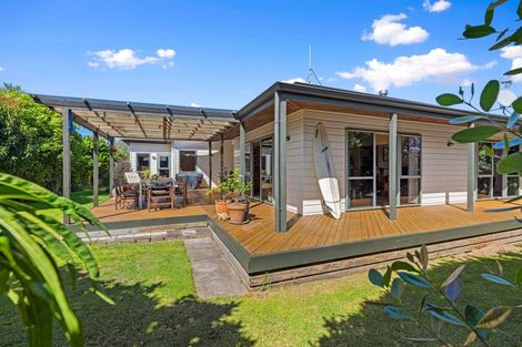 Photo of property in 32 Maesbury Close, Papamoa Beach, Papamoa, 3118