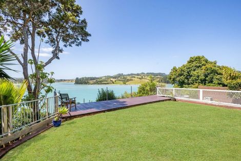 Photo of property in 6 Mara Kai Lane, Raglan, 3225