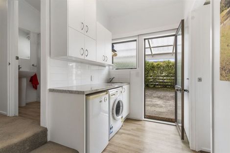 Photo of property in 218 Patuwai Drive, Whangamata, 3620