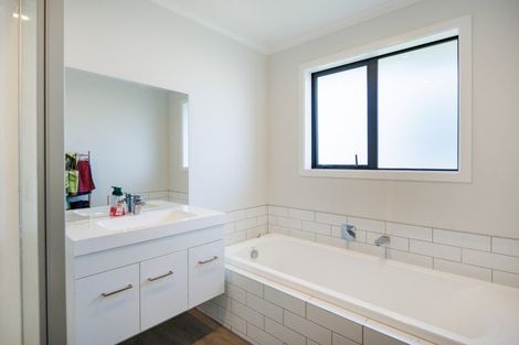 Photo of property in 12a Potaka Street, Marton, 4710