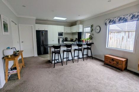 Photo of property in 61a Avondale Road, Taradale, Napier, 4112