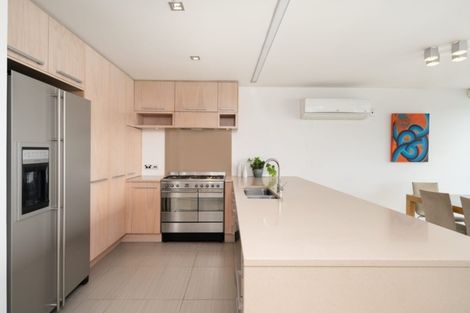 Photo of property in 6/50 Marine Parade, Mount Maunganui, 3116
