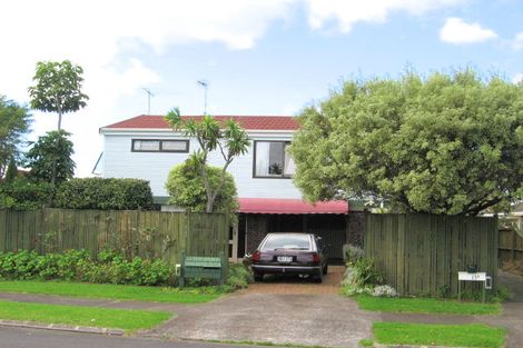 Photo of property in 2/13 Vivian Wilson Drive, Eastern Beach, Auckland, 2012