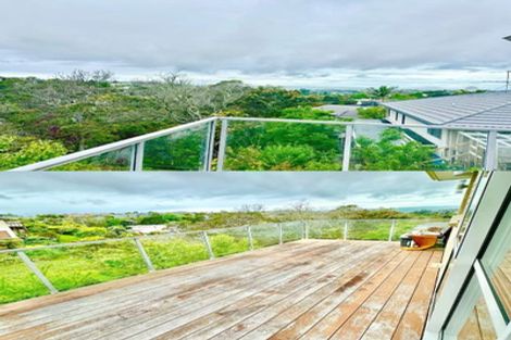 Photo of property in 817a East Coast Road, Northcross, Auckland, 0630