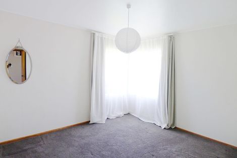 Photo of property in 42 Kervil Avenue, Te Atatu Peninsula, Auckland, 0610