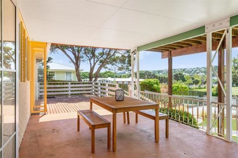 Photo of property in 63 Te Pene Avenue, Titahi Bay, Porirua, 5022