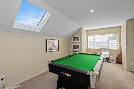 Photo of property in 3a Hadlow Place, Burnside, Christchurch, 8041