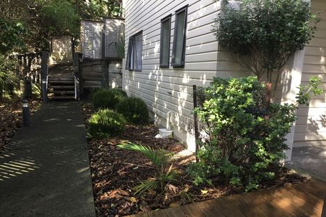 Photo of property in 8d Schnapper Rock Road, Schnapper Rock, Auckland, 0632