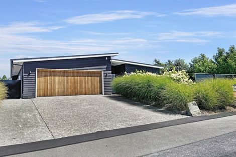 Photo of property in 15 Rhoboro Road, Twizel, 7901